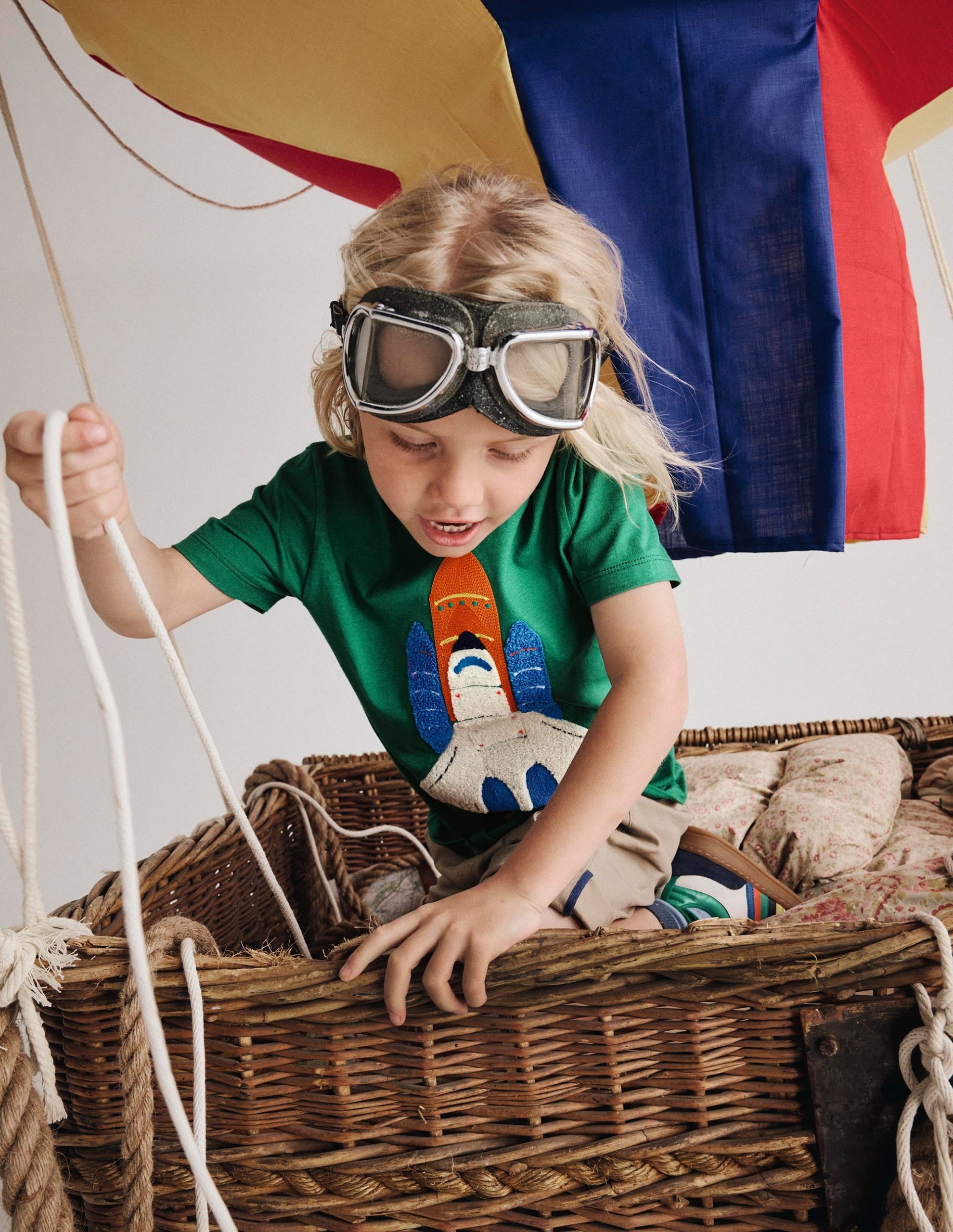 Short Sleeve Boucl?? T-shirt-Shady Green Rocket