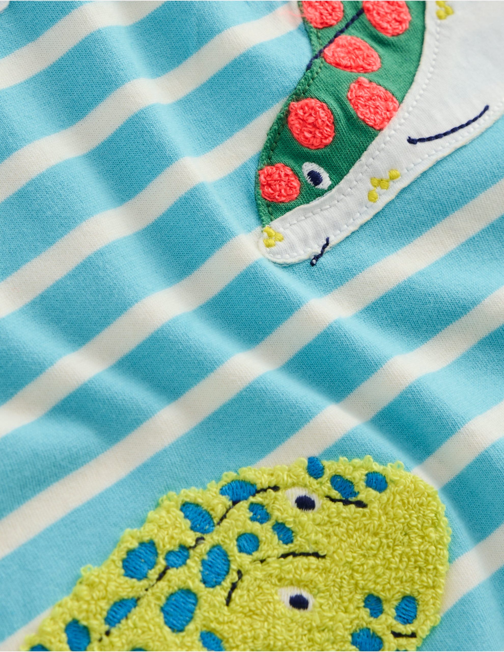 Short Sleeve Appliqu?? T-shirt-Caribbean Blue Rays - Image 3