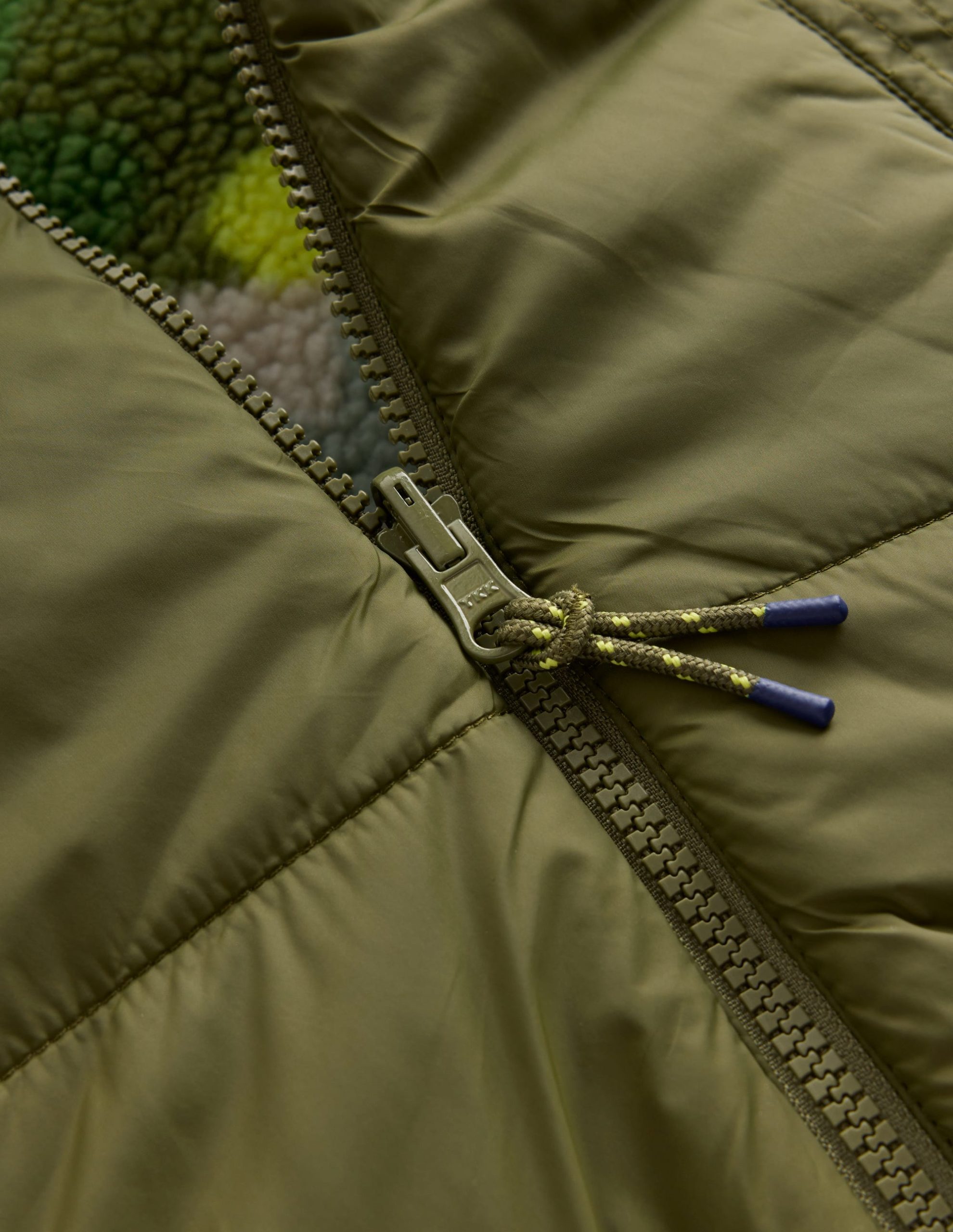 Reversible Cosy Borg Jacket-Green Camo - Image 4