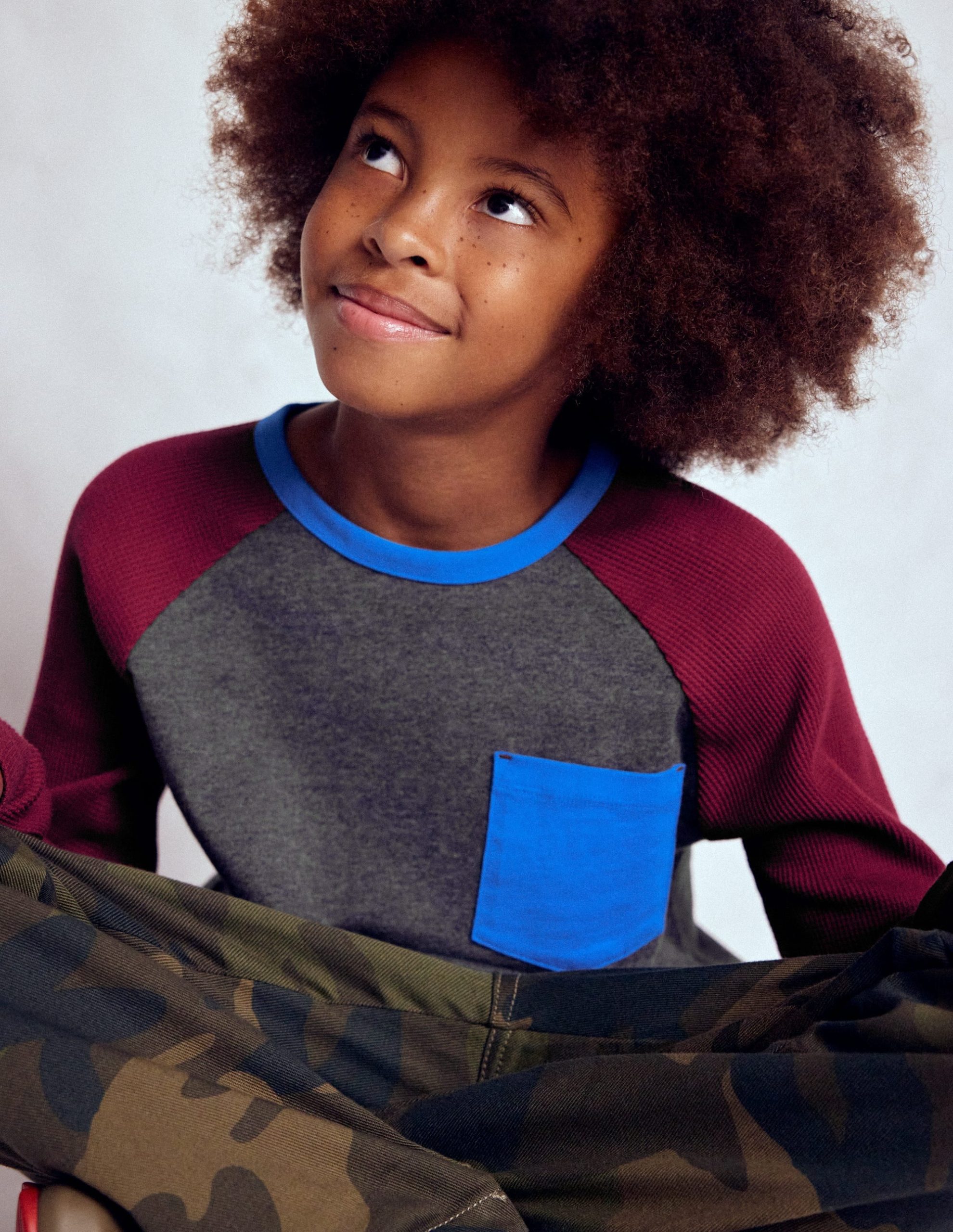 Waffle Mix Raglan-Charcoal Marl/ Rumba Red - Image 3