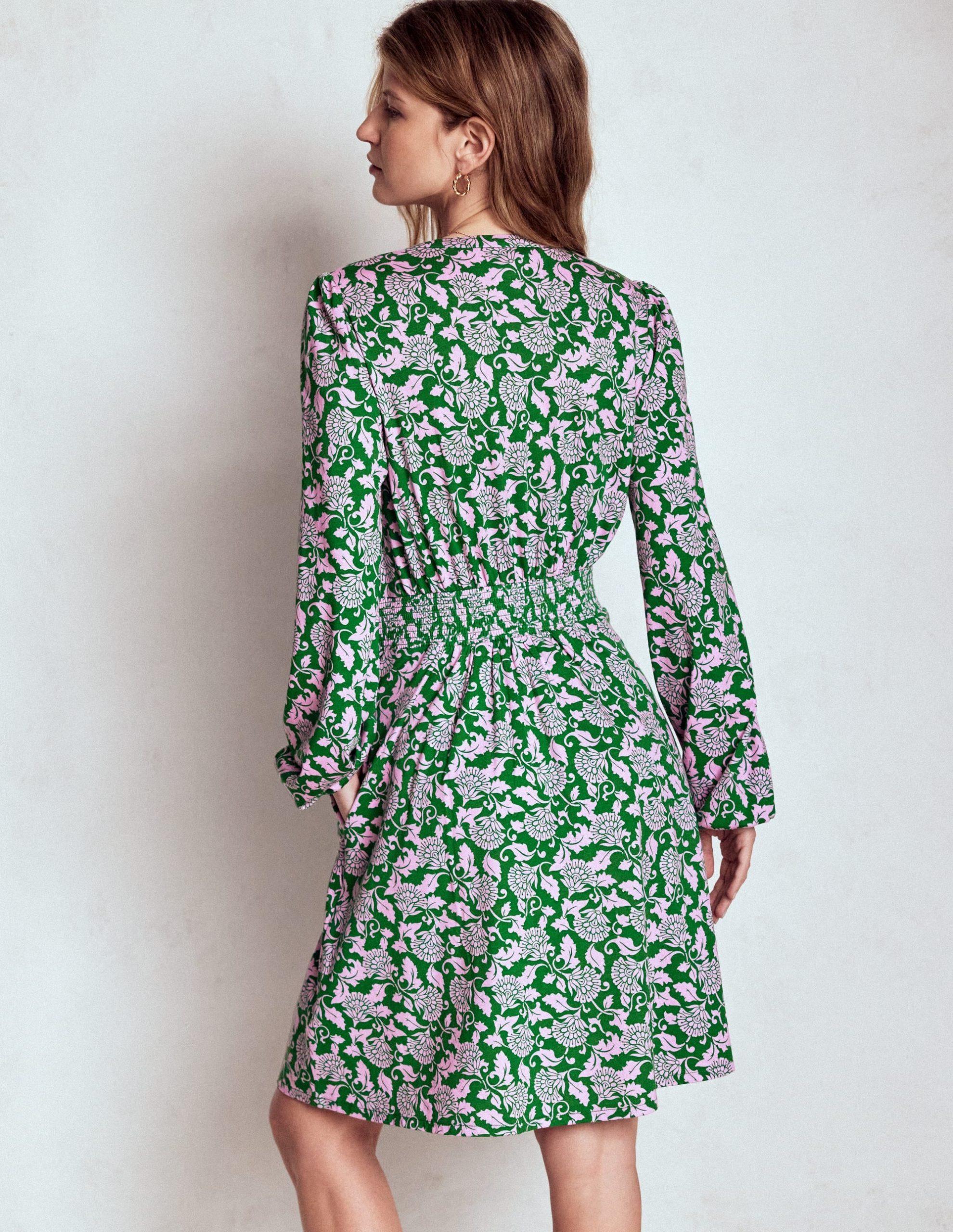 Sarah Short Jersey Dress-Rich Emerald. Ornate Vine - Image 3