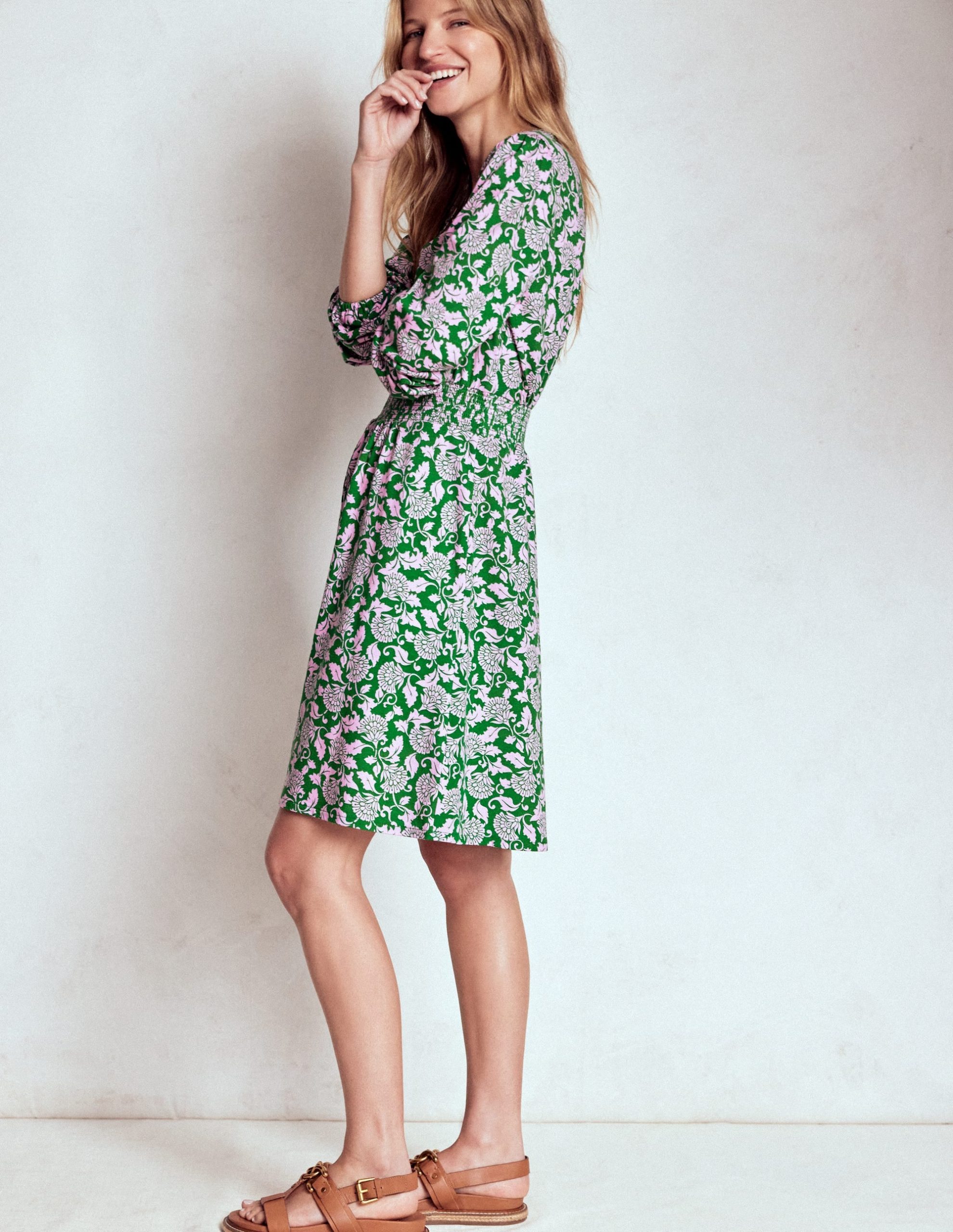 Sarah Short Jersey Dress-Rich Emerald. Ornate Vine - Image 4