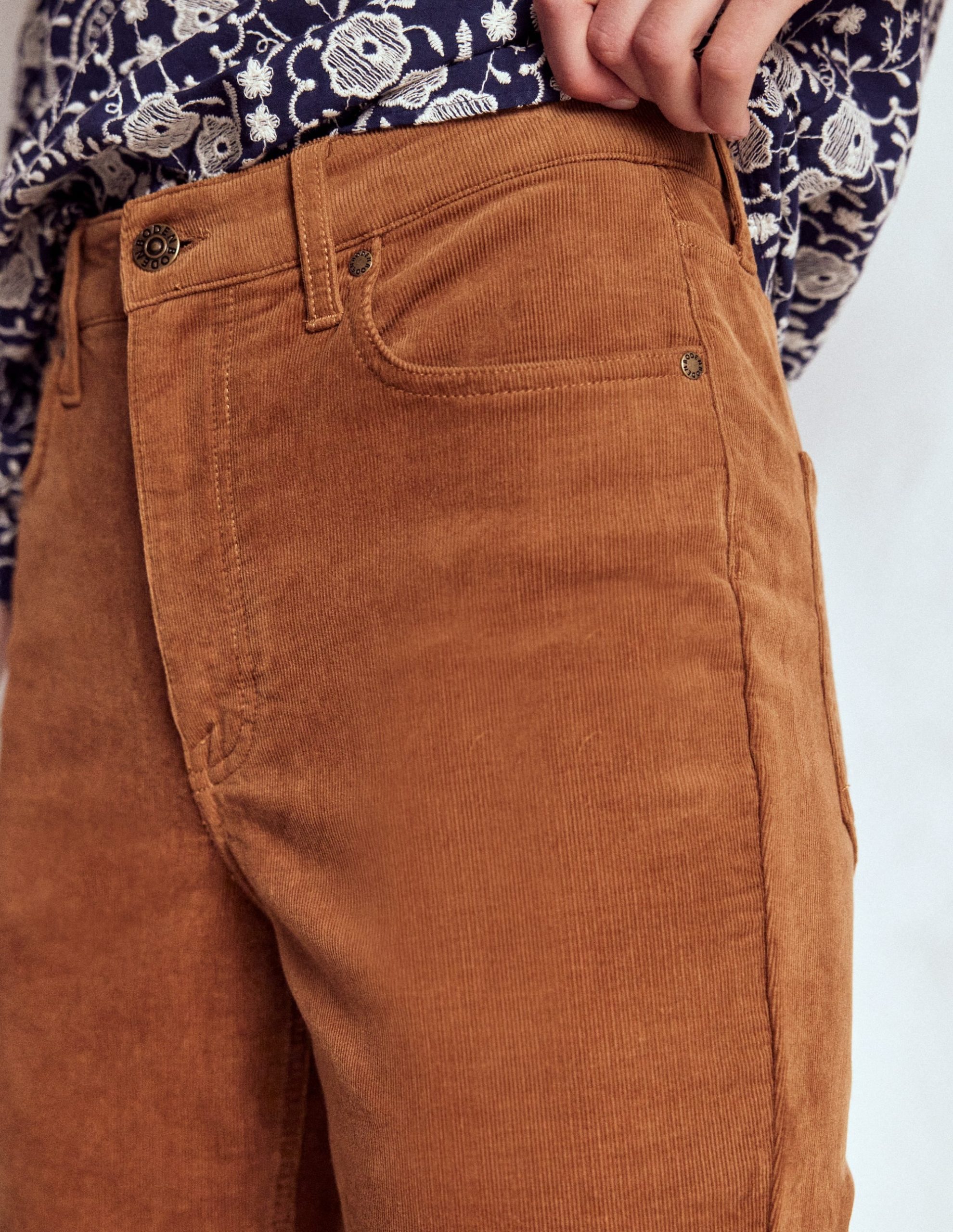 High-Waisted Cord Slim Jeans-Ginger - Image 5