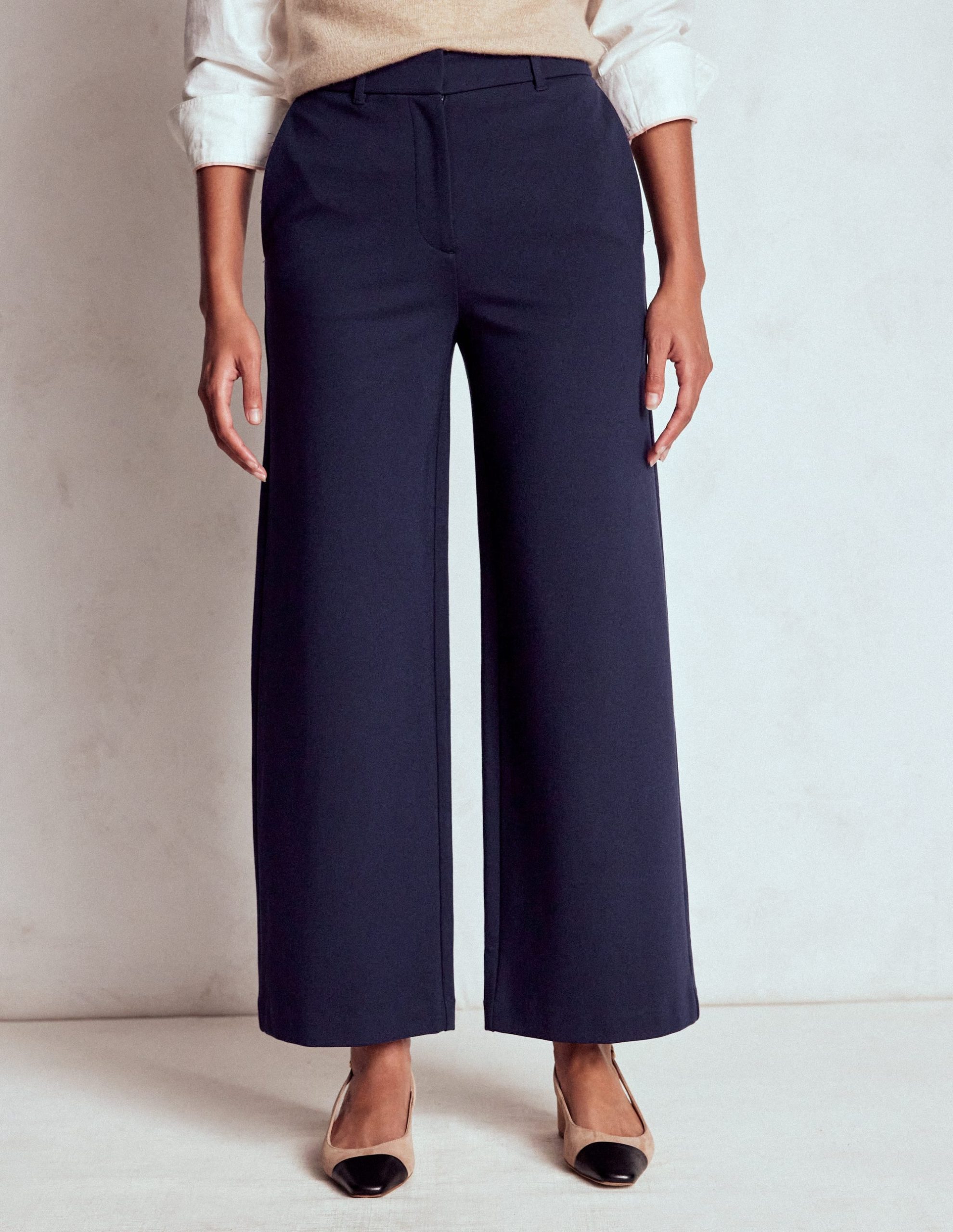Belgravia Ponte Crop Pants-Navy - Image 2