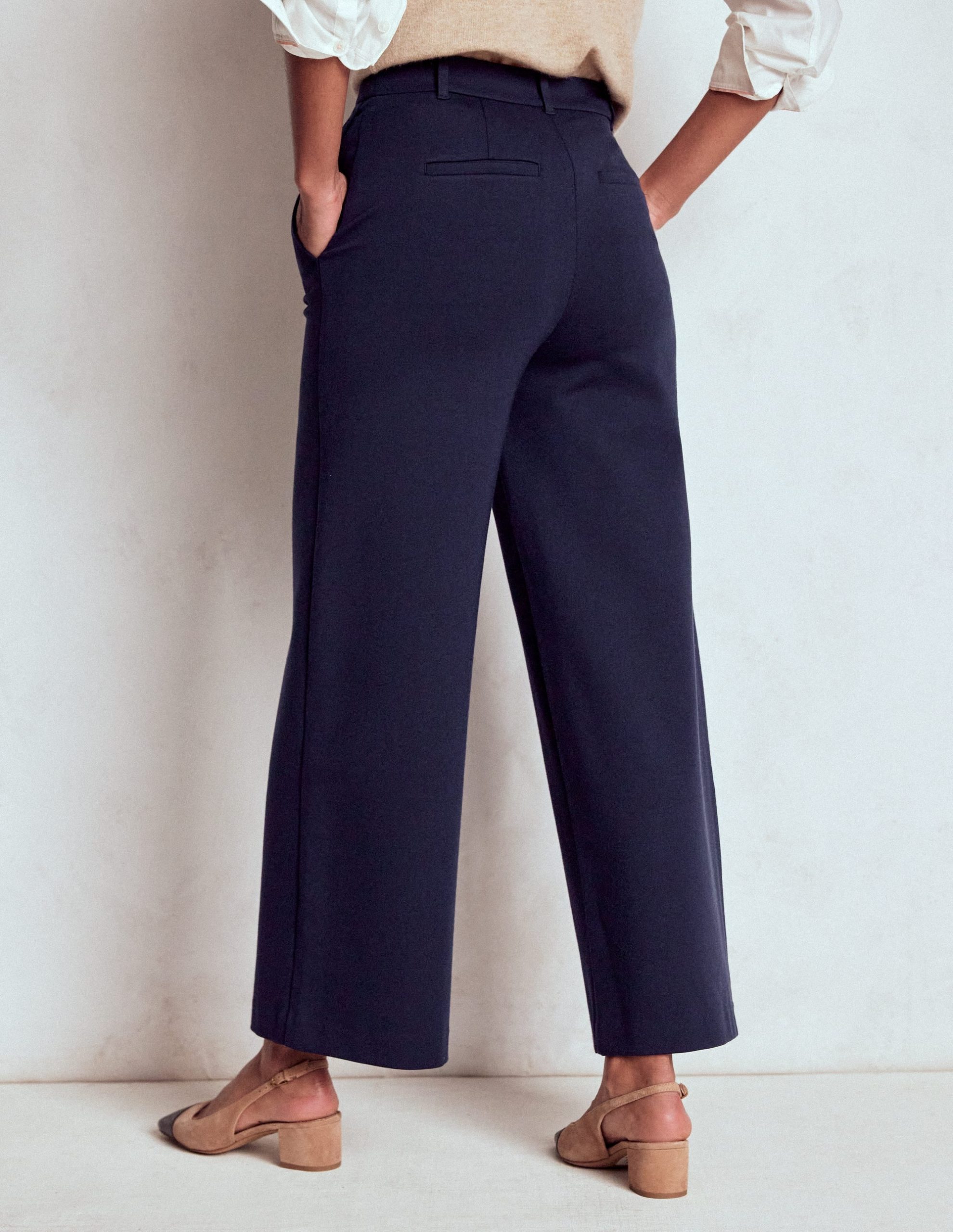 Belgravia Ponte Crop Pants-Navy - Image 3
