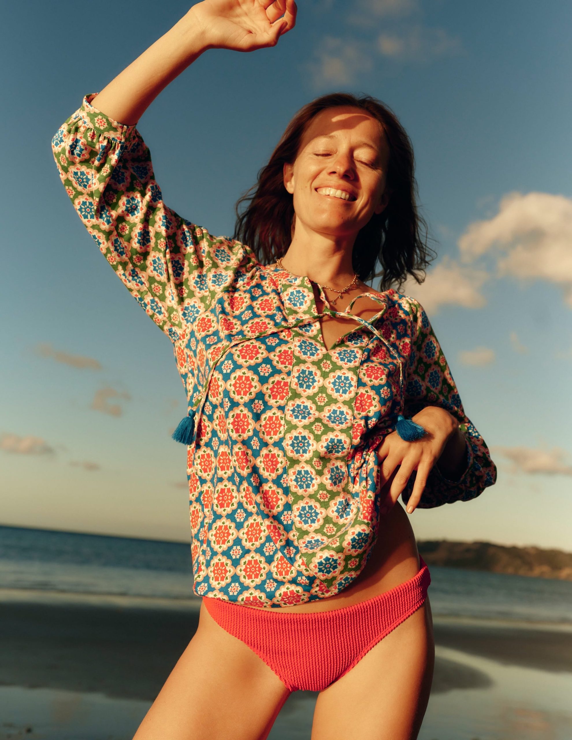 Blouson Sleeve Raglan Top-Bloom Geo - Image 3