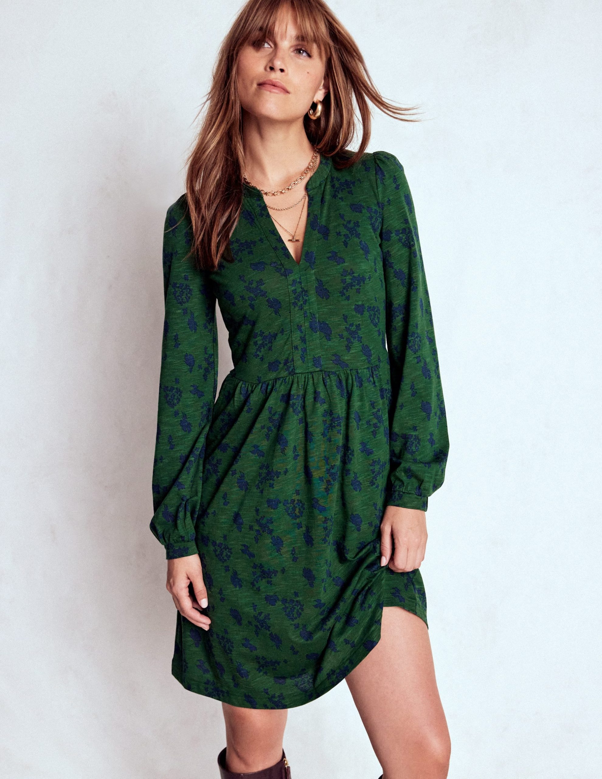 Naomi Relaxed Jersey Dress-Dark Green. Dainty Meadow