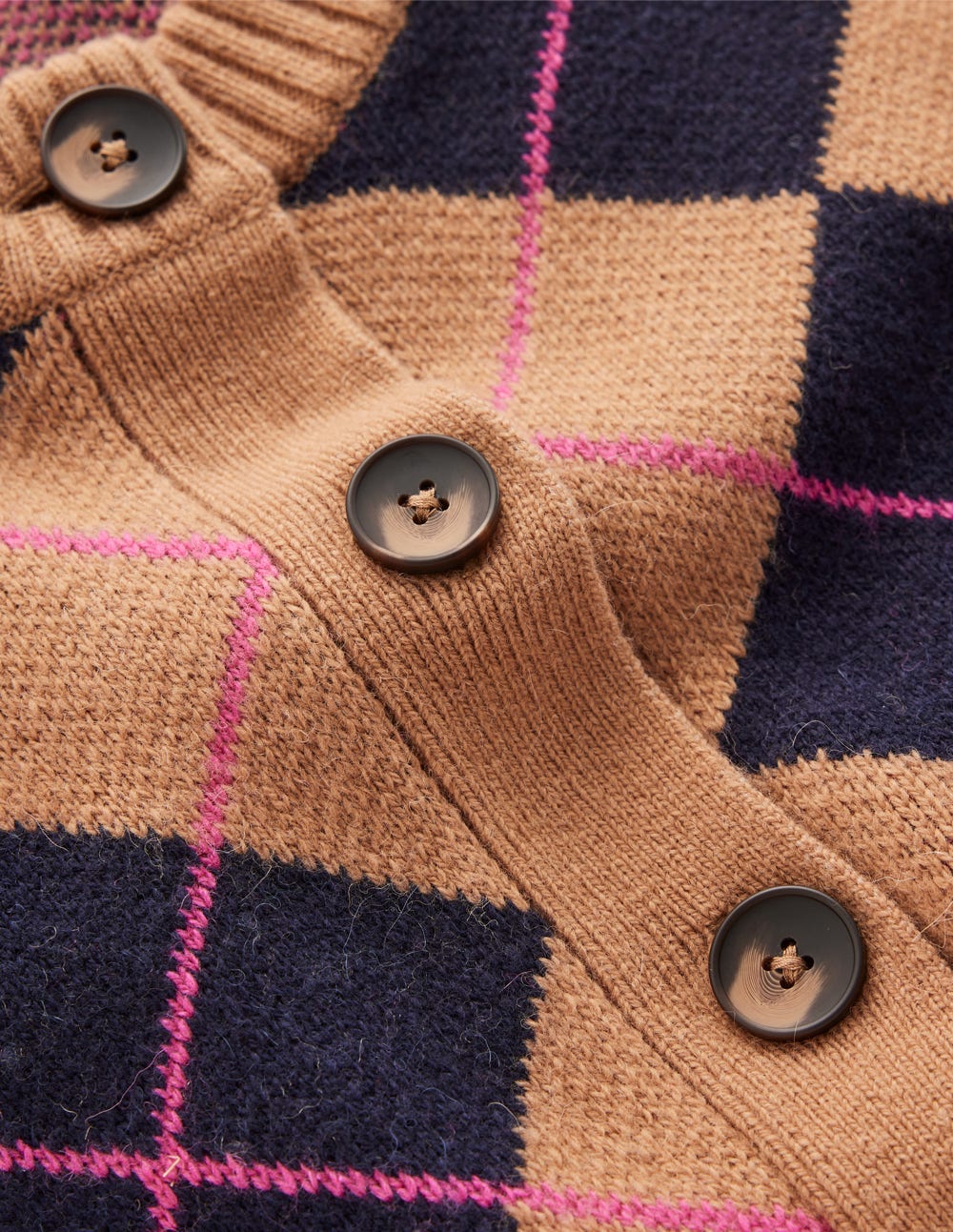 Abi Jacquard Cardigan-Camel. Navy Argyle - Image 7
