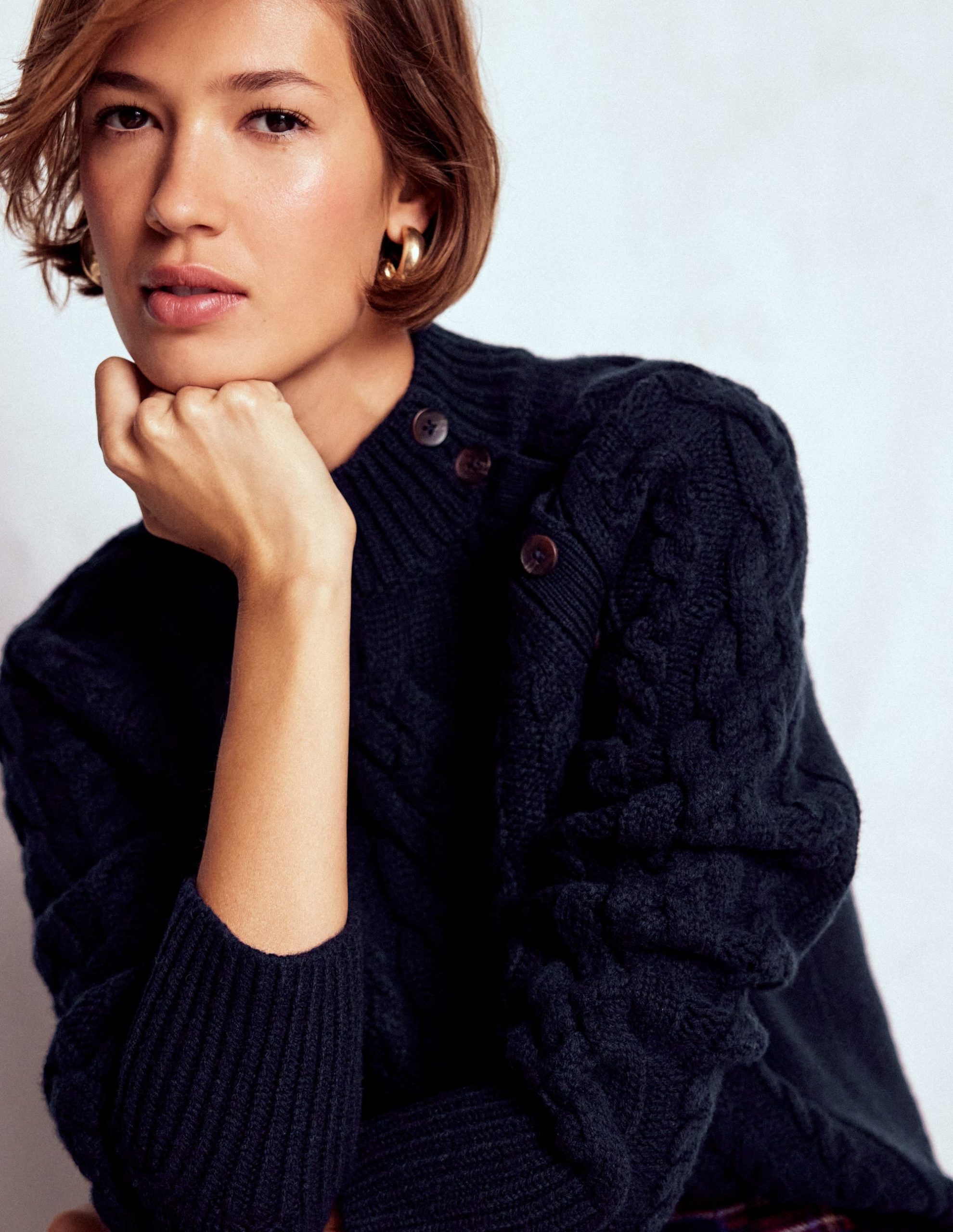 Amara Merino Cable Sweater-Navy - Image 2